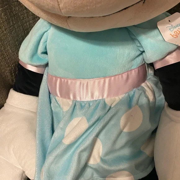 NWT Jumbo Minnie Mouse Plush - Picture 3 of 4